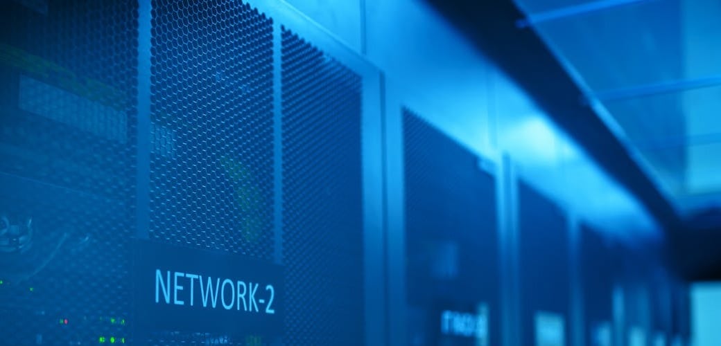 valorisation de la chaleur fatale un data center en gros blanc tonalités bleues